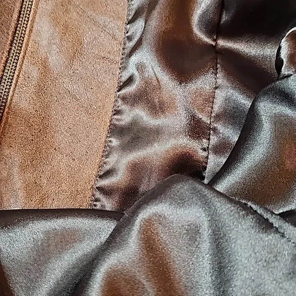 VINTAGE ARMANI COLLEZIONE BROWN DISTRESSED LEATHER ZIP-UP JACKET - Picture 12 of 16